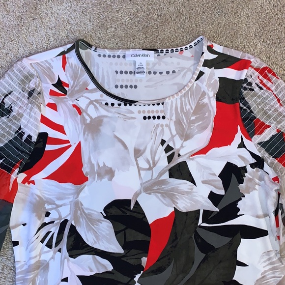 Women’s Calvin Klein Black White and Red Floral Blouse - Picture 5 of 8